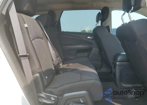 2015 Dodge Journey Sxt z USA, uszkodzony, nr VIN 3C4PDCBG4FT708987